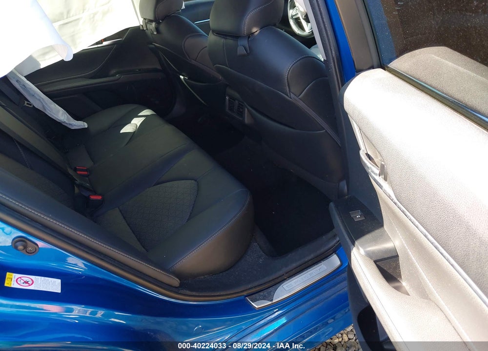 2018 TOYOTA CAMRY VIN: 4T1BZ1HK6JU007597