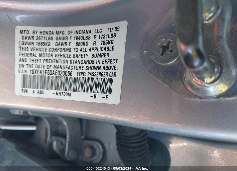 2010 HONDA CIVIC LX VIN: 19XFA1F53AE020056