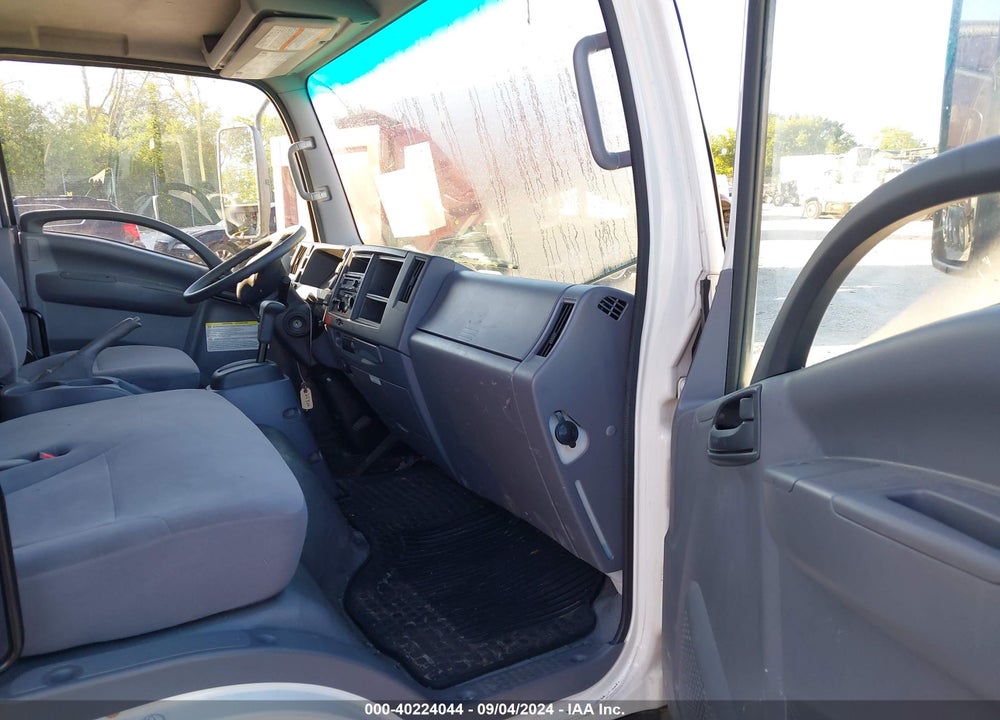 2021 ISUZU NPR XD VIN: JALC4W160M7K00475