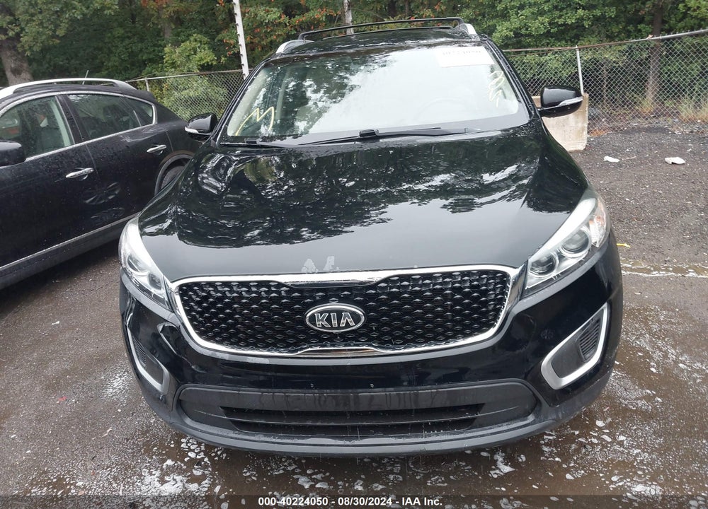 2016 KIA SORENTO 3.3L LX VIN: 5XYPG4A51GG039132