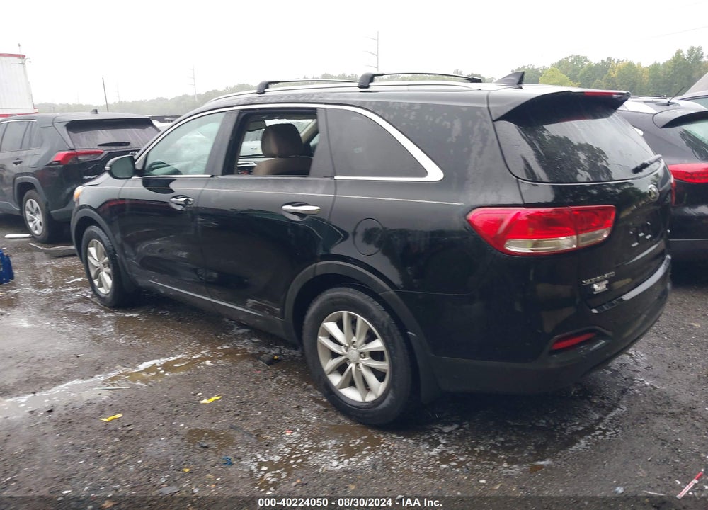 2016 KIA SORENTO 3.3L LX VIN: 5XYPG4A51GG039132