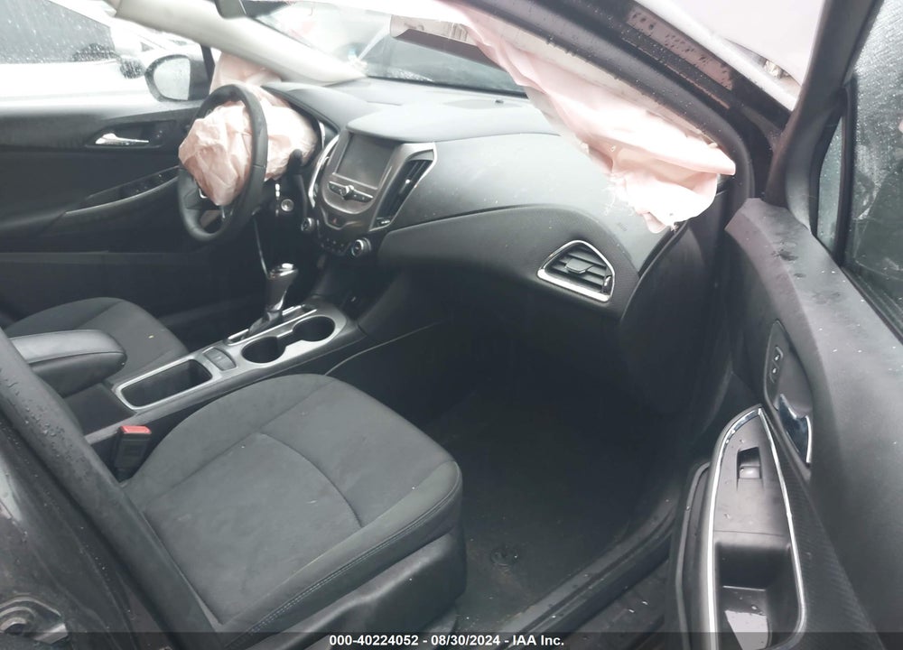 2017 CHEVROLET CRUZE VIN: 1G1BE5SM6H7182306