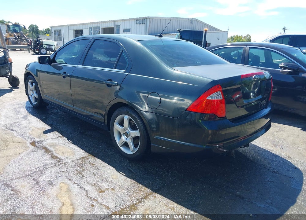 2010 FORD FUSION SE VIN: 3FAHP0HA7AR261905