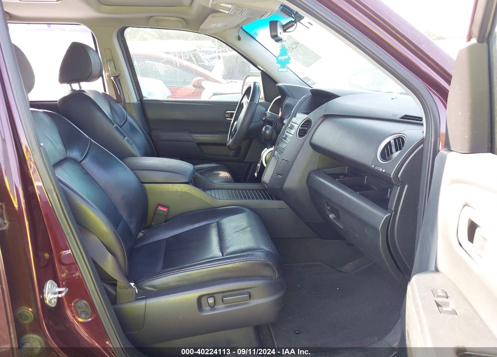 2011 HONDA PILOT EX-L VIN: 5FNYF4H64BB057517