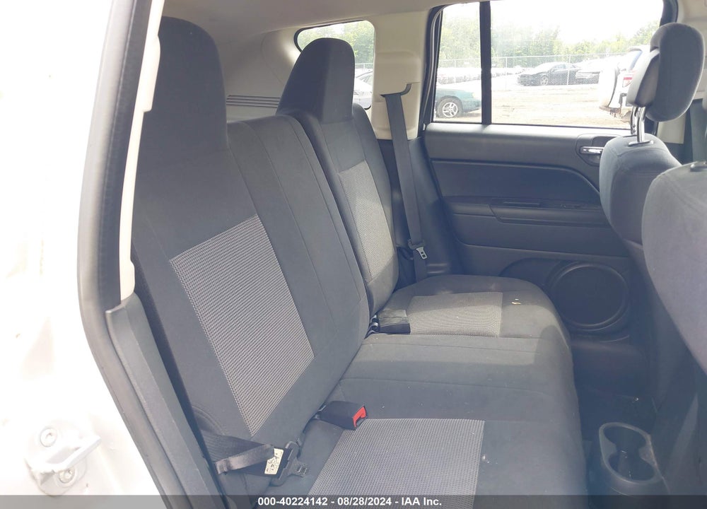 2011 JEEP COMPASS VIN: 1J4NT1FBXBD236561
