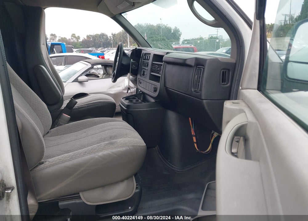 2011 CHEVROLET EXPRESS 2500 WORK VAN VIN: 1GCWGGCA7B1104243