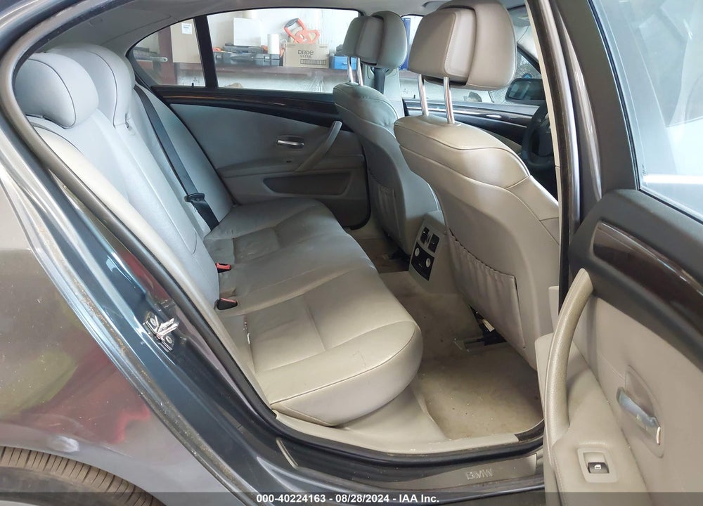2008 BMW 528I VIN: WBANU53568C110394
