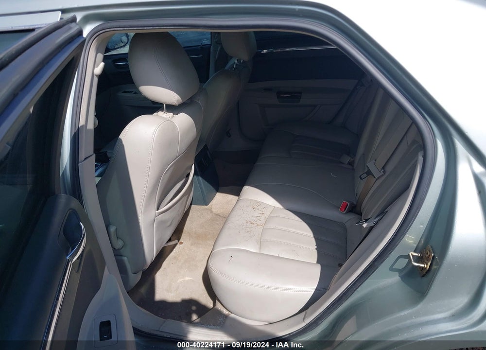 2006 CHRYSLER 300 C VIN: 2C3KA63H26H272200