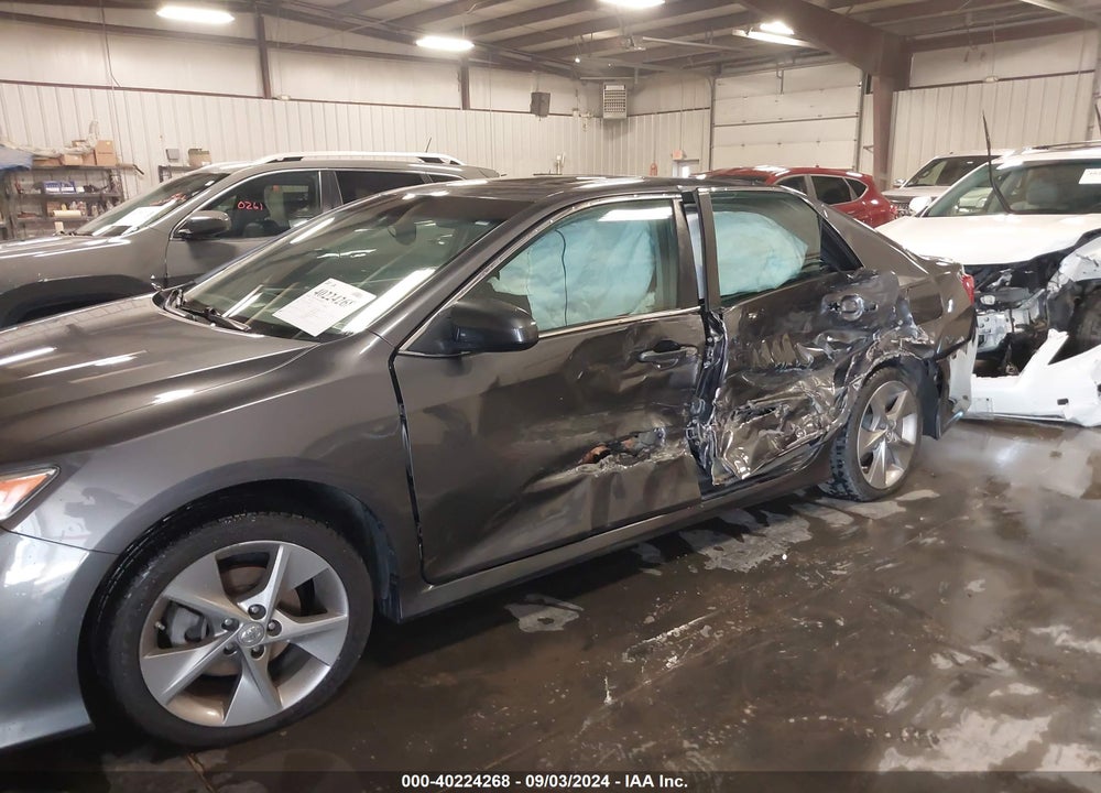 2014 TOYOTA CAMRY SE V6 VIN: 4T1BK1FK6EU553068