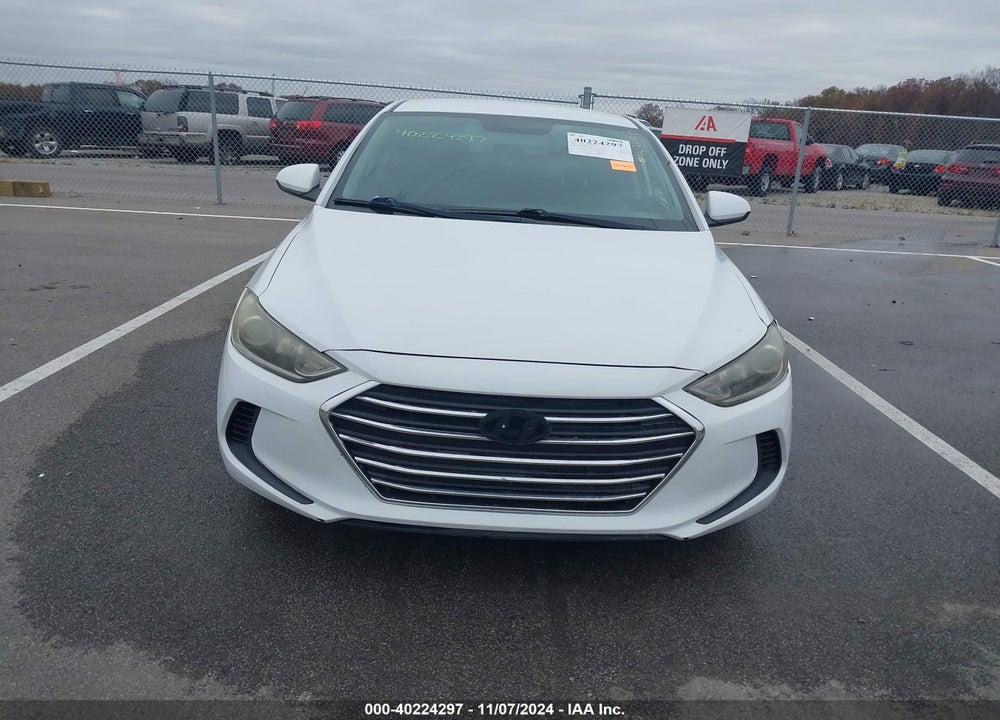 2018 HYUNDAI ELANTRA SEL VIN: 5NPD84LF3JH387522