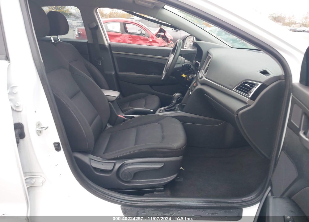 2018 HYUNDAI ELANTRA SEL VIN: 5NPD84LF3JH387522