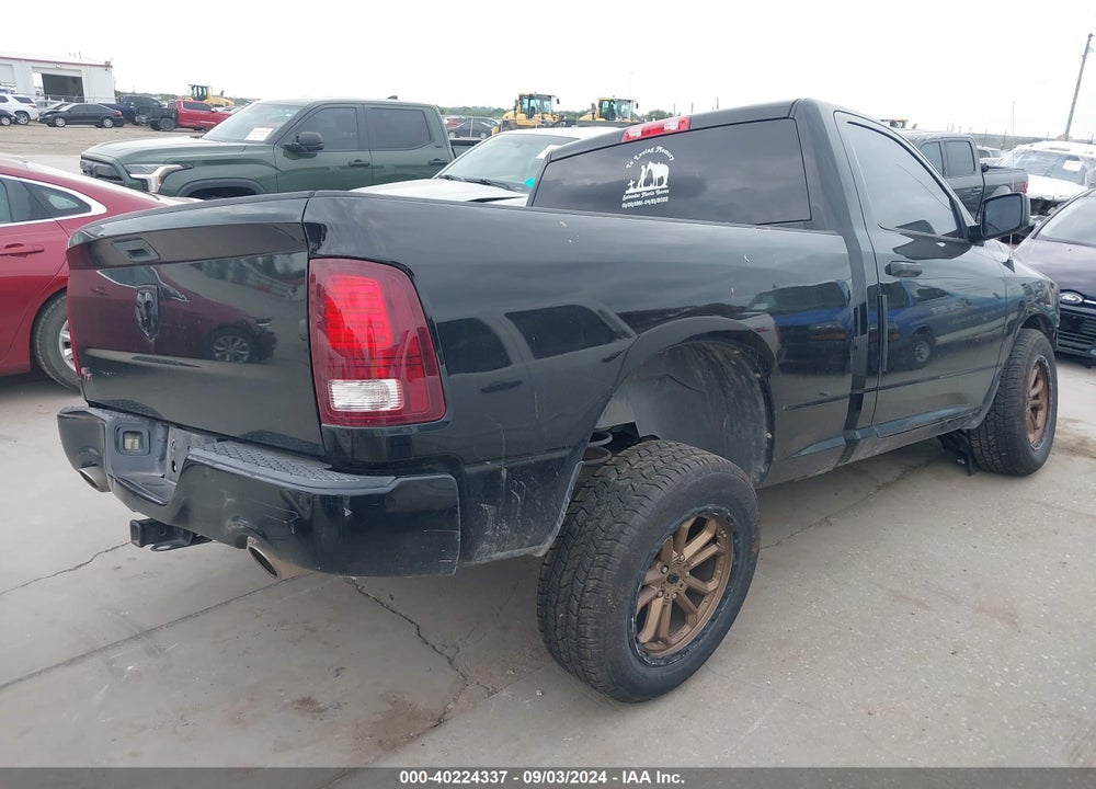 2014 RAM 1500 EXPRESS VIN: 3C6JR6AT4EG185041