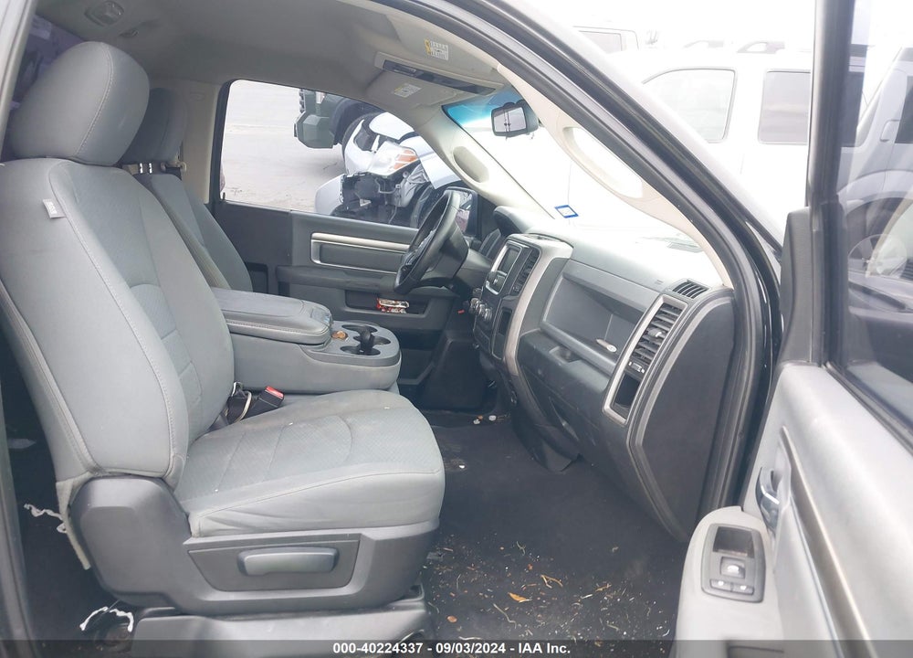 2014 RAM 1500 EXPRESS VIN: 3C6JR6AT4EG185041