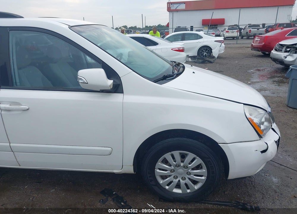 2011 KIA SEDONA LX VIN: KNDMG4C79B6364432
