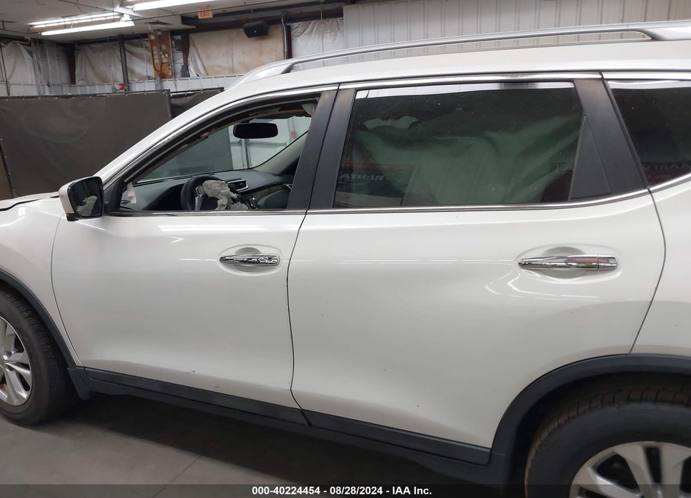 2015 NISSAN ROGUE SV VIN: 5N1AT2MT6FC822428