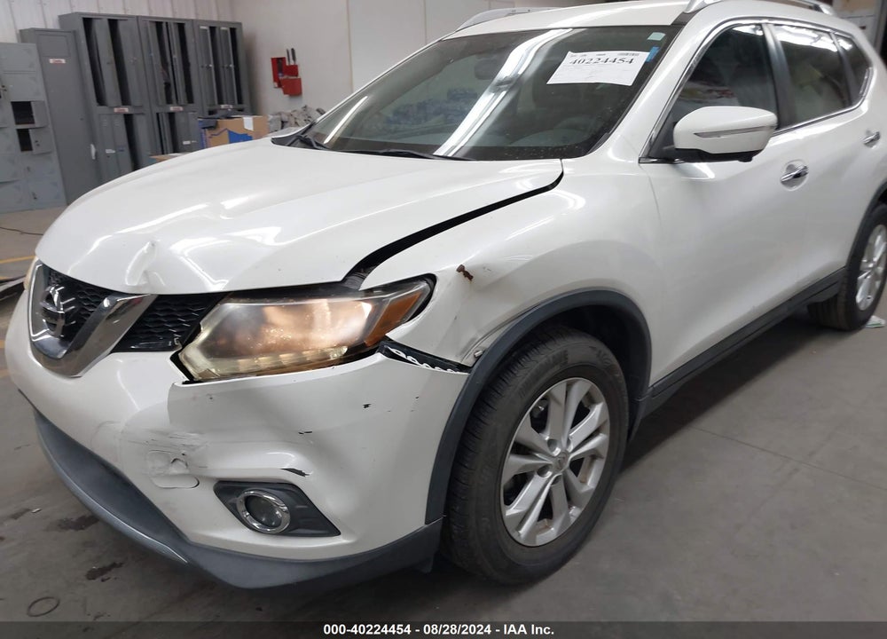 2015 NISSAN ROGUE SV VIN: 5N1AT2MT6FC822428