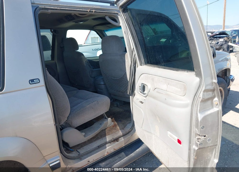 1999 CHEVROLET SUBURBAN 1500 VIN: 3GNFK16R4XG176644