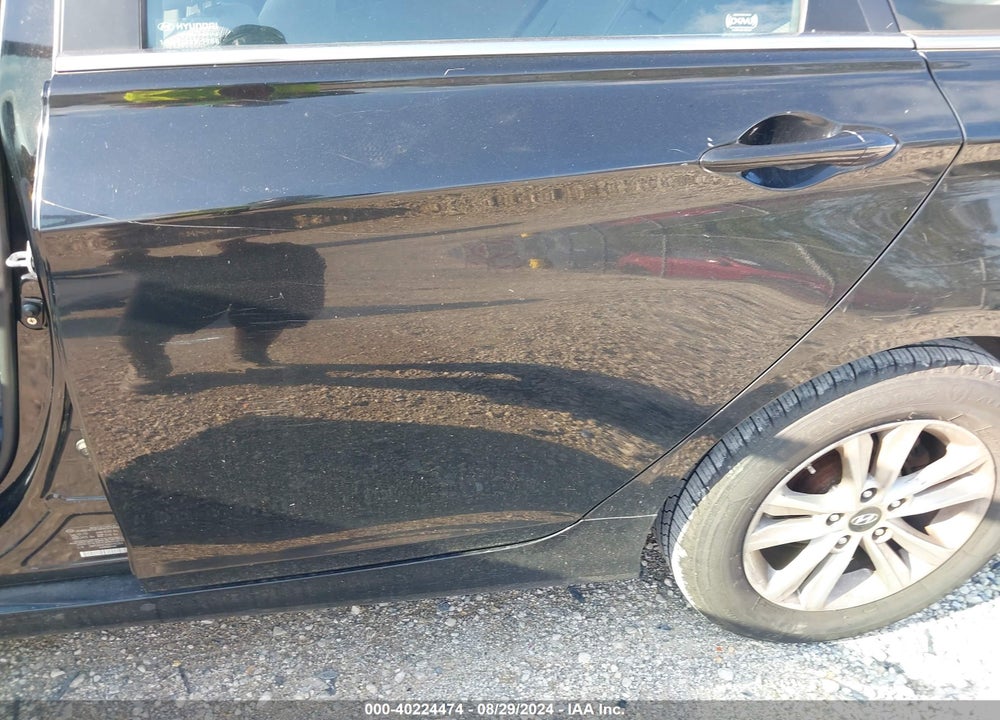 2011 HYUNDAI SONATA VIN: 5NPEB4AC6BH145064