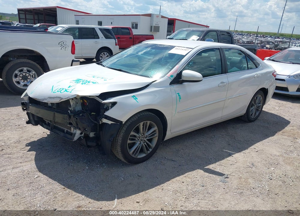 2015 TOYOTA CAMRY SE VIN: 4T1BF1FK1FU025072
