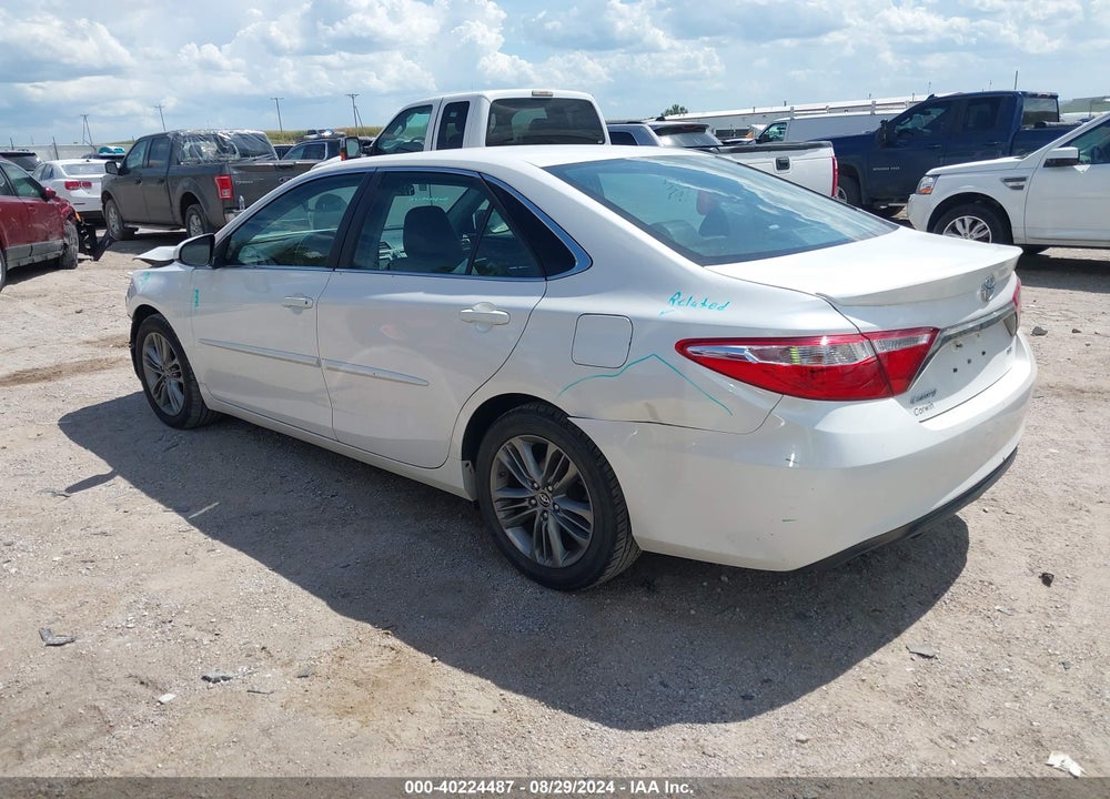 2015 TOYOTA CAMRY SE VIN: 4T1BF1FK1FU025072