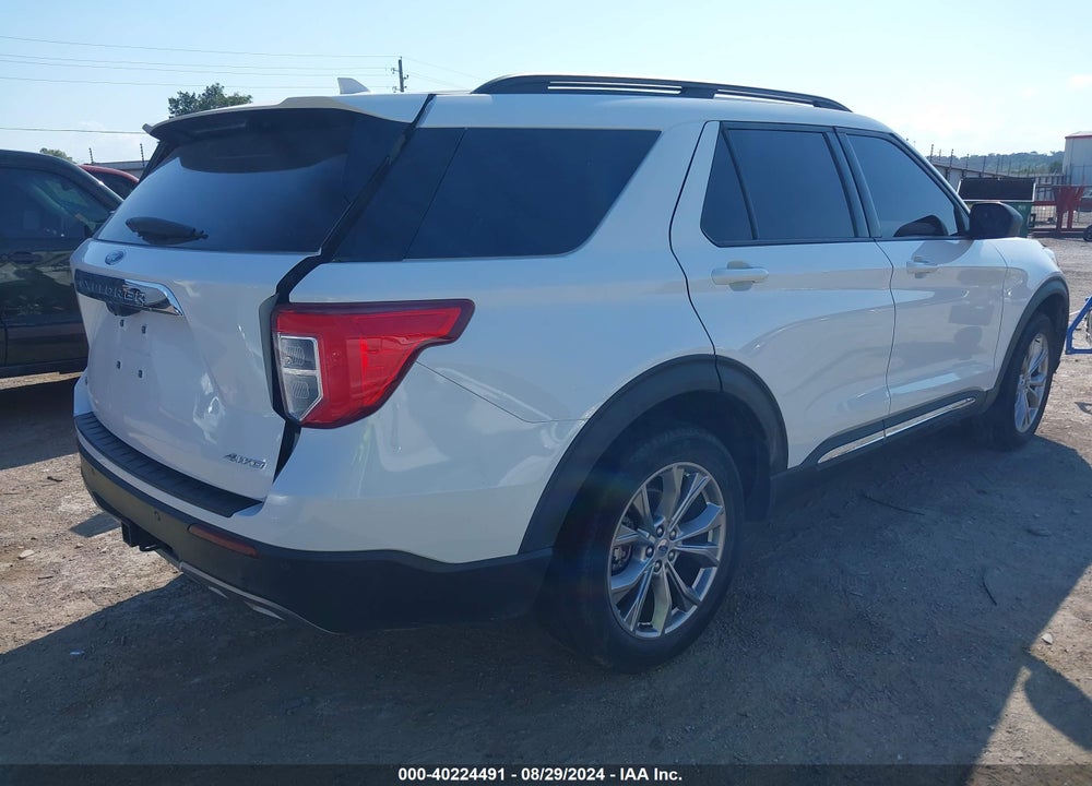 2022 FORD EXPLORER XLT VIN: 1FMSK8DHXNGA17626