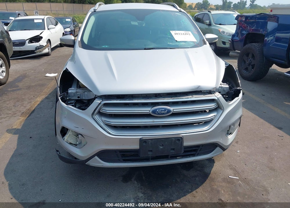 2017 FORD ESCAPE TITANIUM VIN: 1FMCU9J92HUE95627