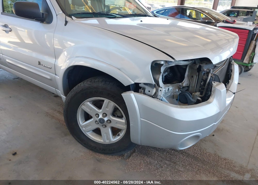 2005 FORD ESCAPE VIN: 1FMCU95H05KE01379