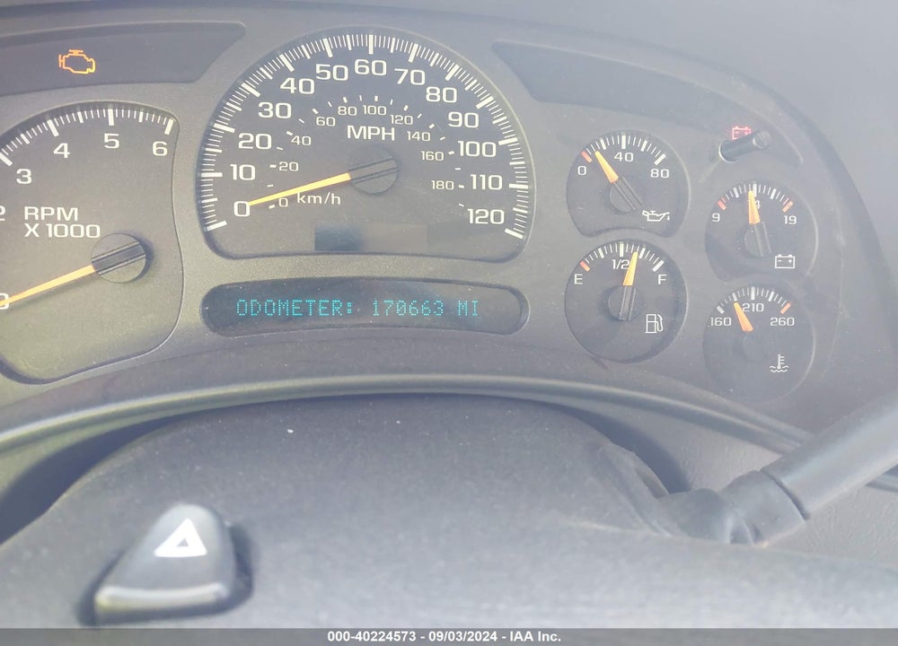 2003 CHEVROLET SUBURBAN 1500 LT VIN: 1GNFK16Z33J204586
