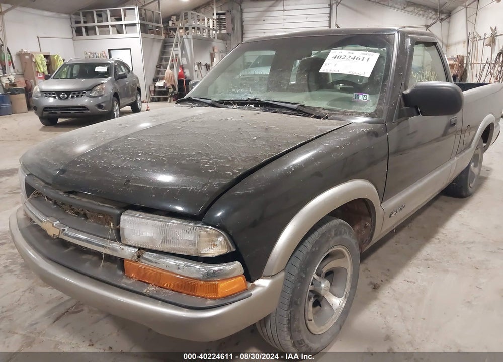 1998 CHEVROLET S-10 LS FLEETSIDE VIN: 1GCCS144XW8251600