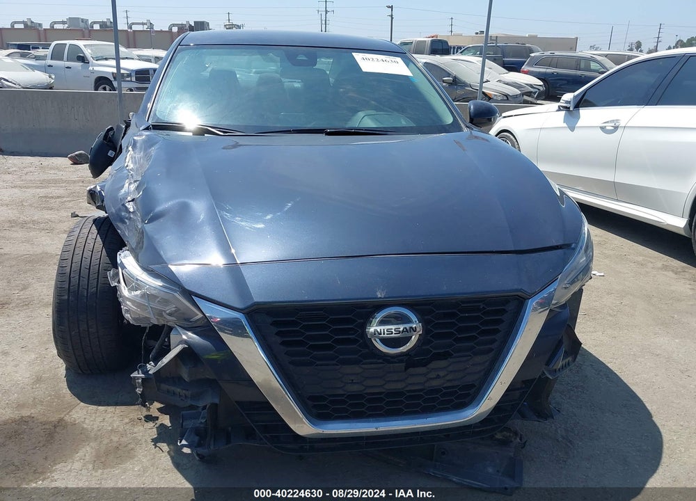 2022 NISSAN ALTIMA SV FWD VIN: 1N4BL4DV3NN412877