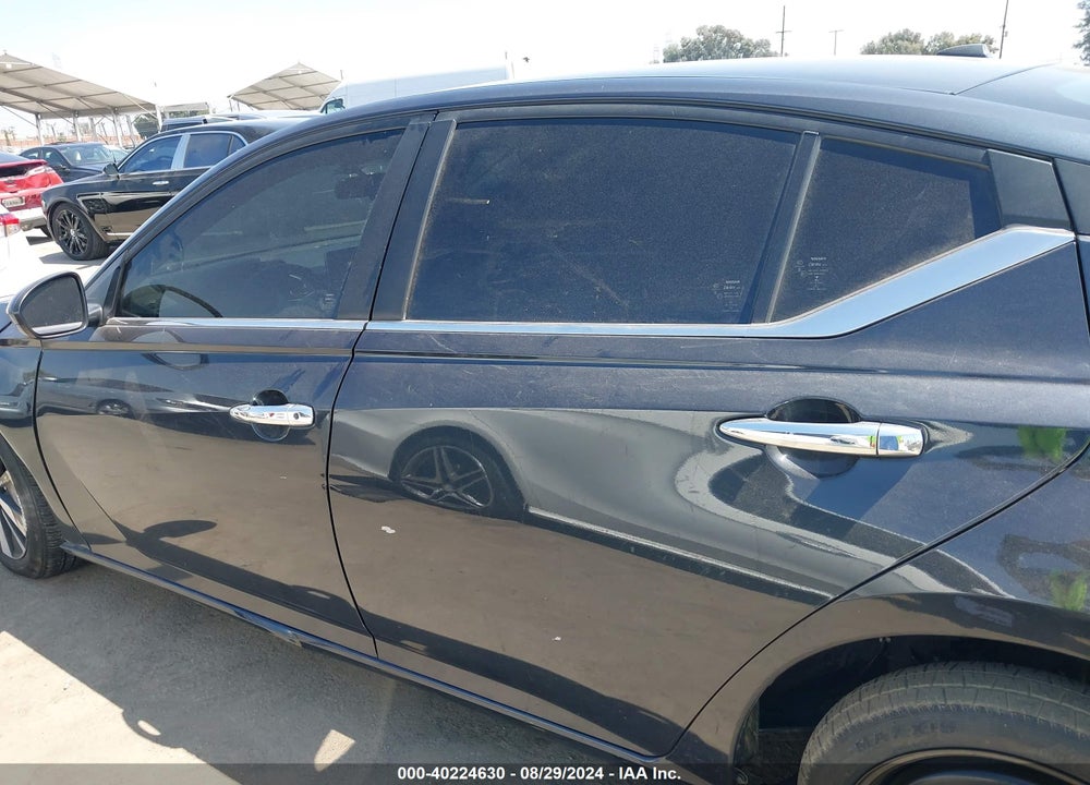 2022 NISSAN ALTIMA SV FWD VIN: 1N4BL4DV3NN412877