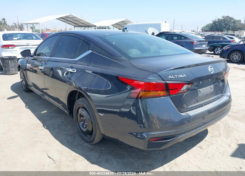 2022 NISSAN ALTIMA SV FWD VIN: 1N4BL4DV3NN412877