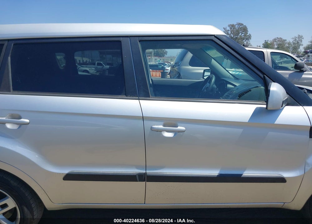 2011 KIA SOUL VIN: KNDJT2A28B7712919