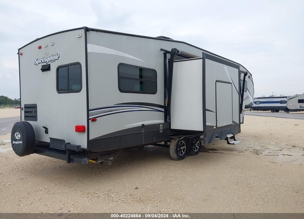 2017 SPRINGDALE --- VIN: 4YDF30228H3105232