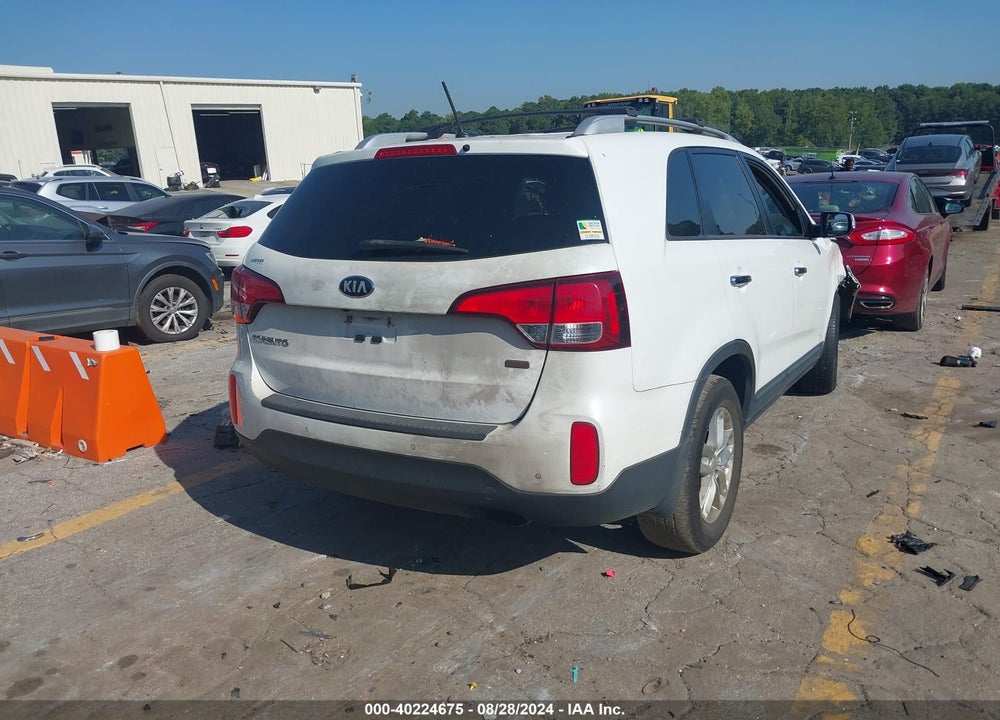 2014 KIA SORENTO LX VIN: 5XYKT3A61EG435969