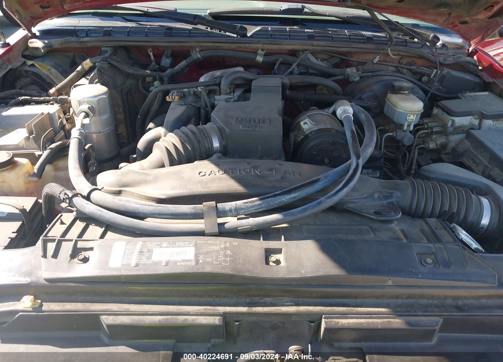 1998 CHEVROLET S-10 LS FLEETSIDE VIN: 1GCCS1941W8220129