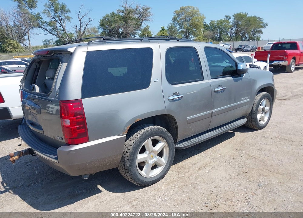 2009 CHEVROLET TAHOE LTZ VIN: 1GNFK33029R175805