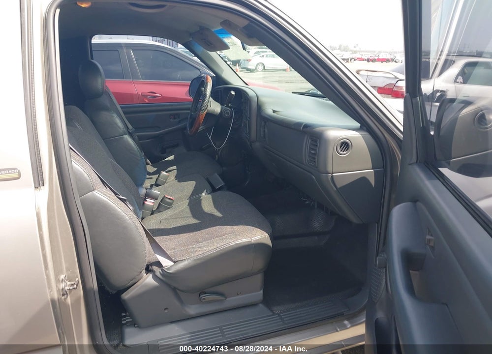 2001 CHEVROLET SILVERADO 1500 VIN: 1GCEC14W61Z245562