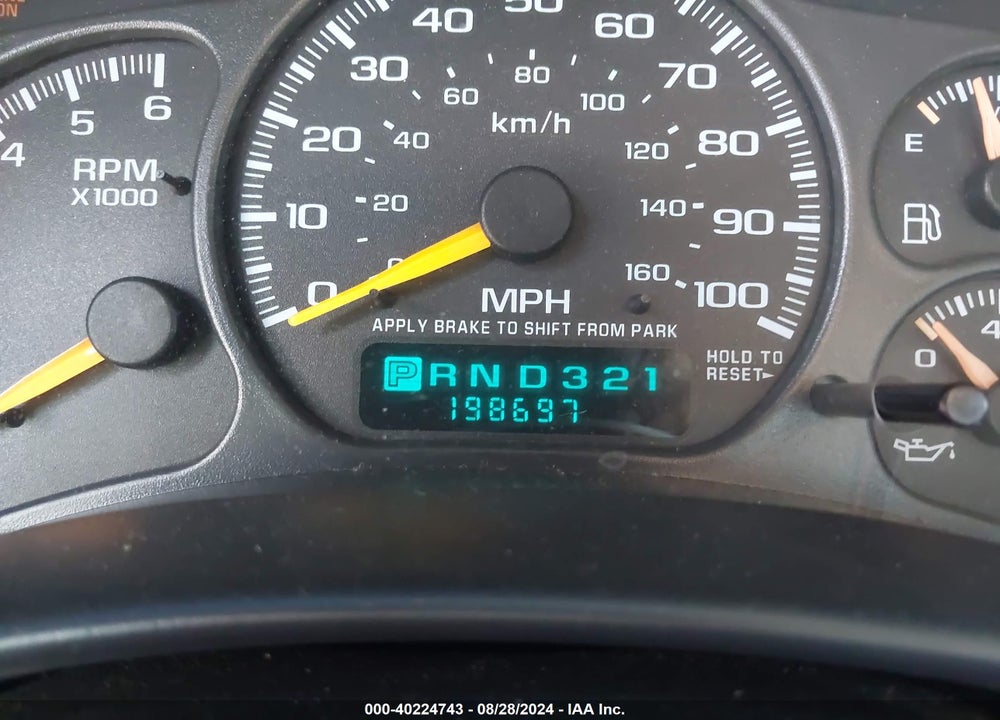 2001 CHEVROLET SILVERADO 1500 VIN: 1GCEC14W61Z245562