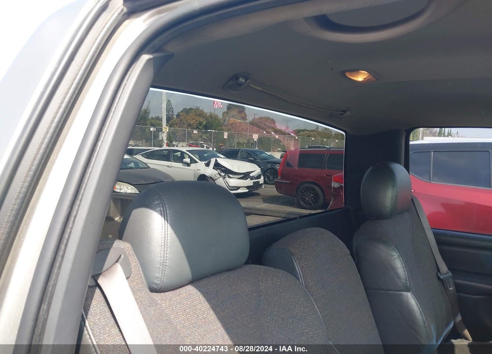 2001 CHEVROLET SILVERADO 1500 VIN: 1GCEC14W61Z245562