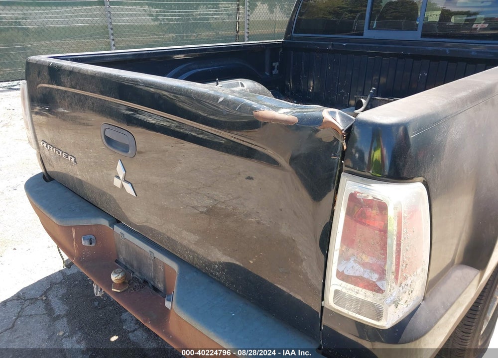 2006 MITSUBISHI RAIDER LS VIN: 1Z7HC28K36S582205