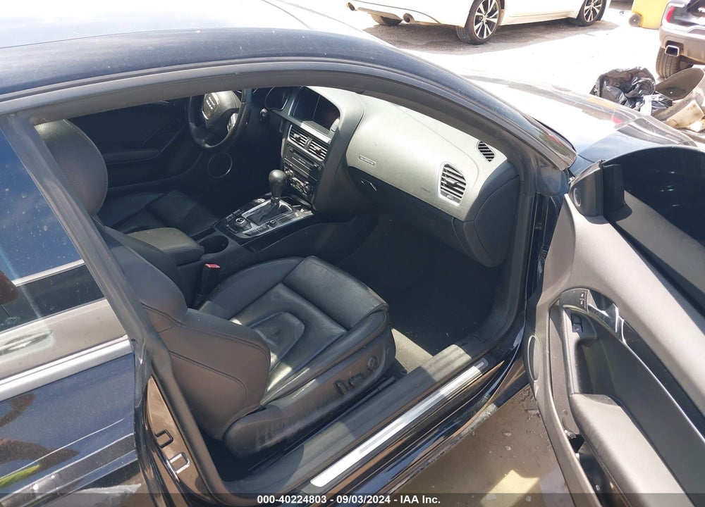 2011 AUDI A5 2.0T PREMIUM VIN: WAULFAFR7BA037662
