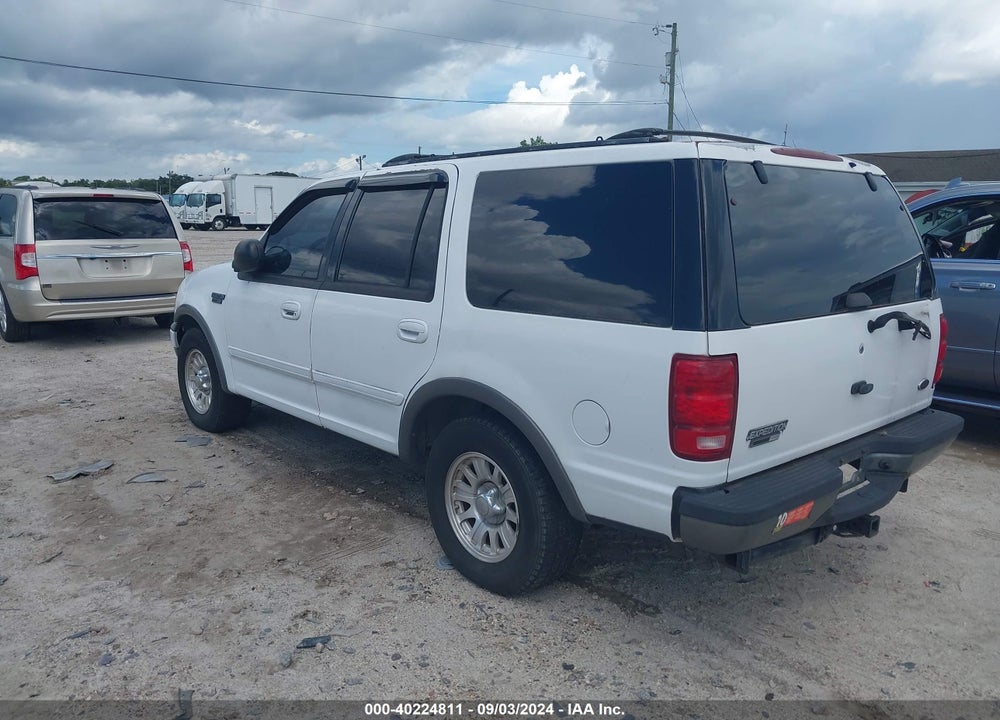2000 FORD EXPEDITION XLT VIN: 1FMRU15L0YLA53663