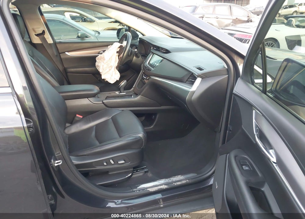 2017 CADILLAC XT5 LUXURY VIN: 1GYKNBRS8HZ107003