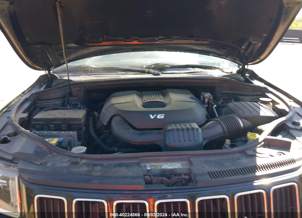 2015 JEEP GRAND CHEROKEE LAREDO VIN: 1C4RJFAG6FC675975