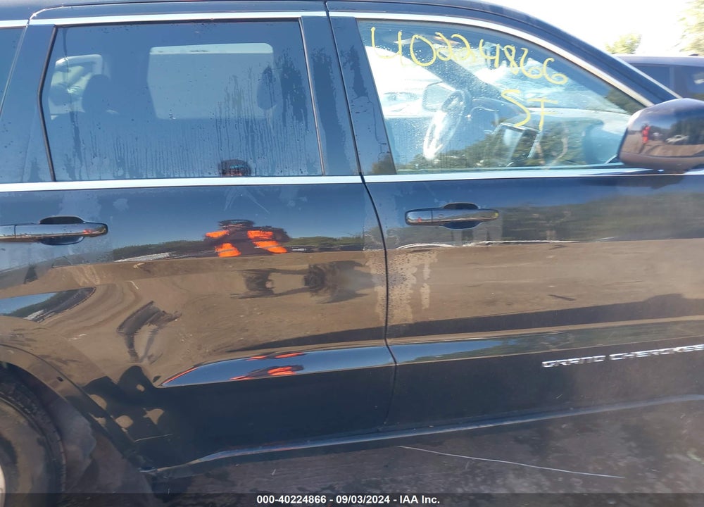 2015 JEEP GRAND CHEROKEE LAREDO VIN: 1C4RJFAG6FC675975
