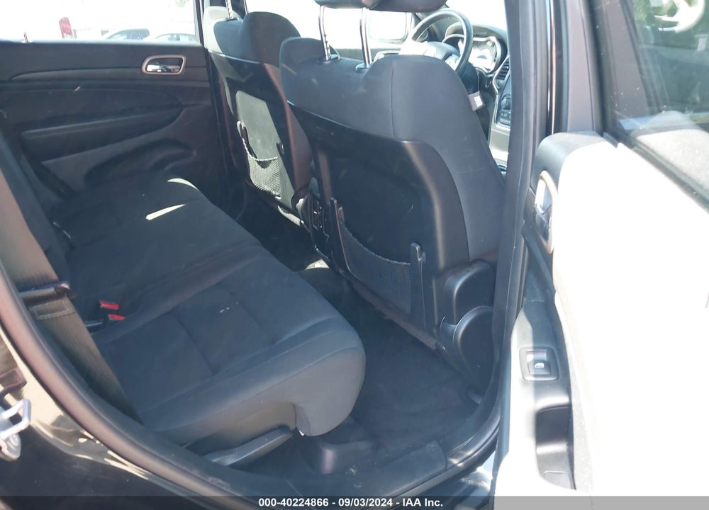 2015 JEEP GRAND CHEROKEE LAREDO VIN: 1C4RJFAG6FC675975