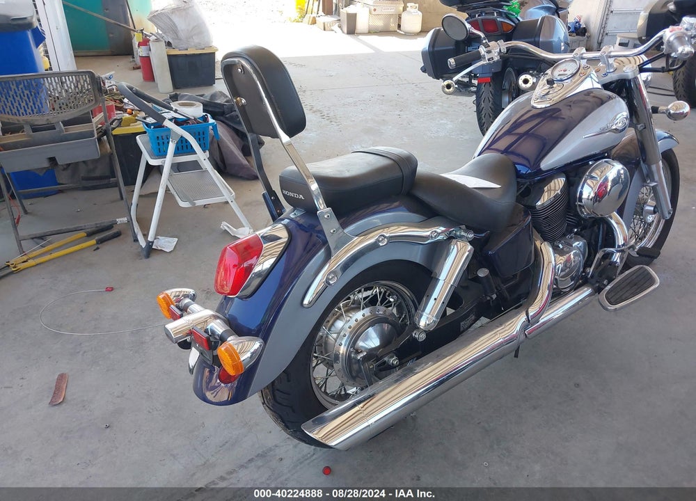 2001 HONDA VT750 CD2 VIN: JH2RC44691M452499
