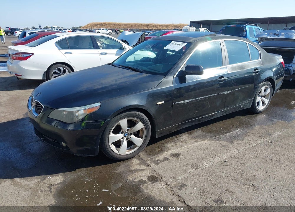 2007 BMW 525I VIN: WBANE535X7CW68387
