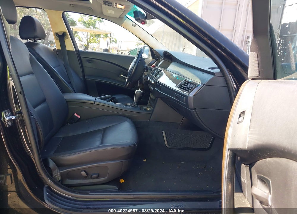 2007 BMW 525I VIN: WBANE535X7CW68387